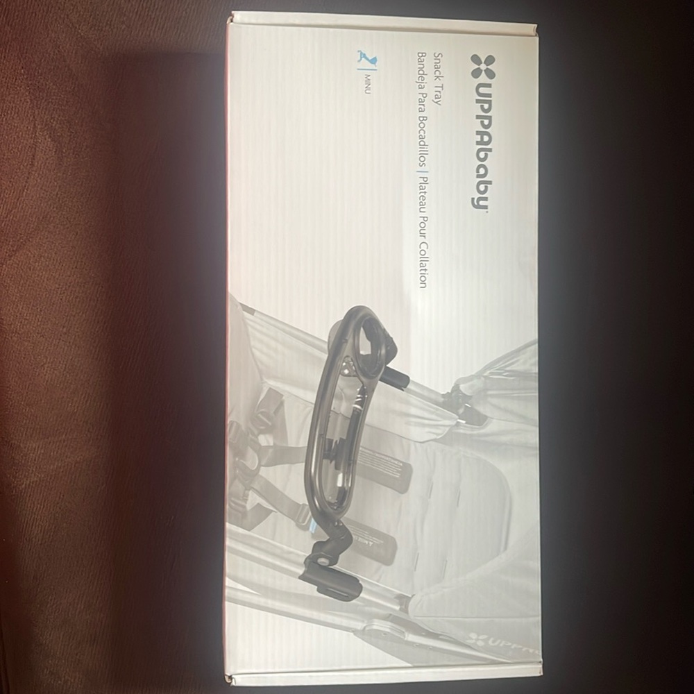 UPPAbaby snack tray. Brand new. Opened to install on my stroller but doesn’t fit